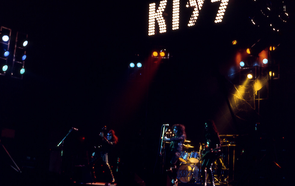 kiss 1974